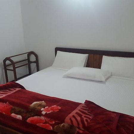 Eranga Guest Hotel Нувара Елия Екстериор снимка