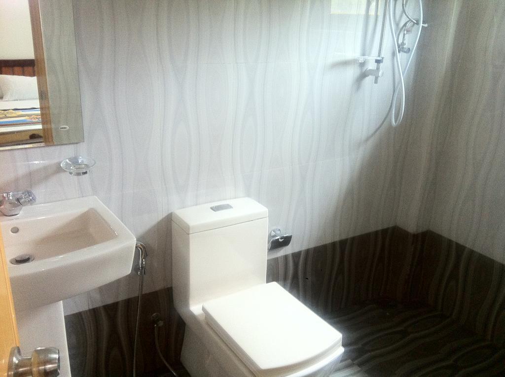 Eranga Guest Hotel Нувара Елия Екстериор снимка