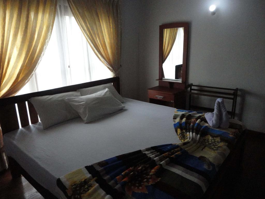 Eranga Guest Hotel Нувара Елия Екстериор снимка