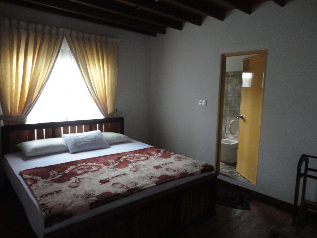 Eranga Guest Hotel Нувара Елия Екстериор снимка